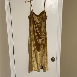 Elegant Gold Velvet Dress with Slit